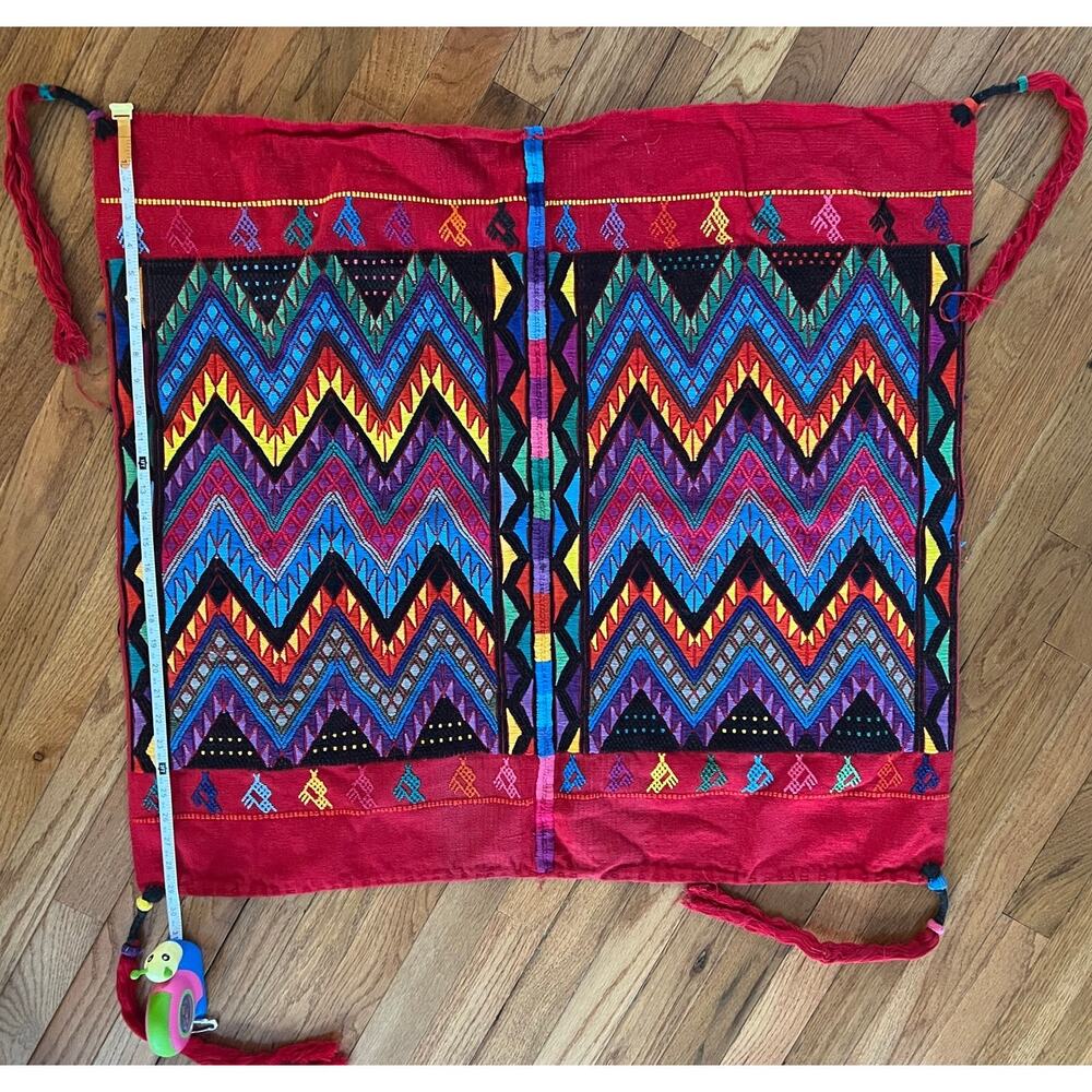 Vintage Guatemalan Handwoven Rug / Wall Hanging / Textile in Geometric Pattern - Picture 8 of 10